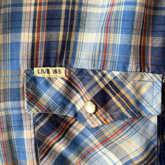 Vintage lightweight plaid top - Picture 4 of 9